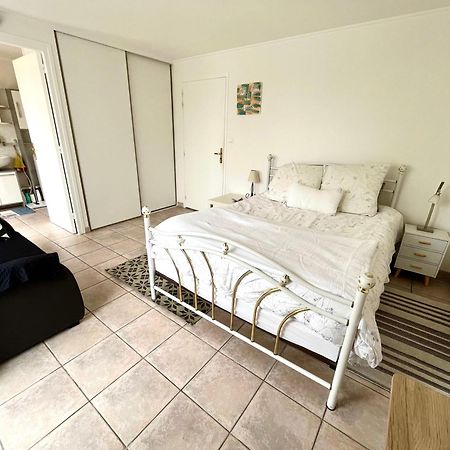 Chambre Avec Vue La Roche-Chalais 外观 照片