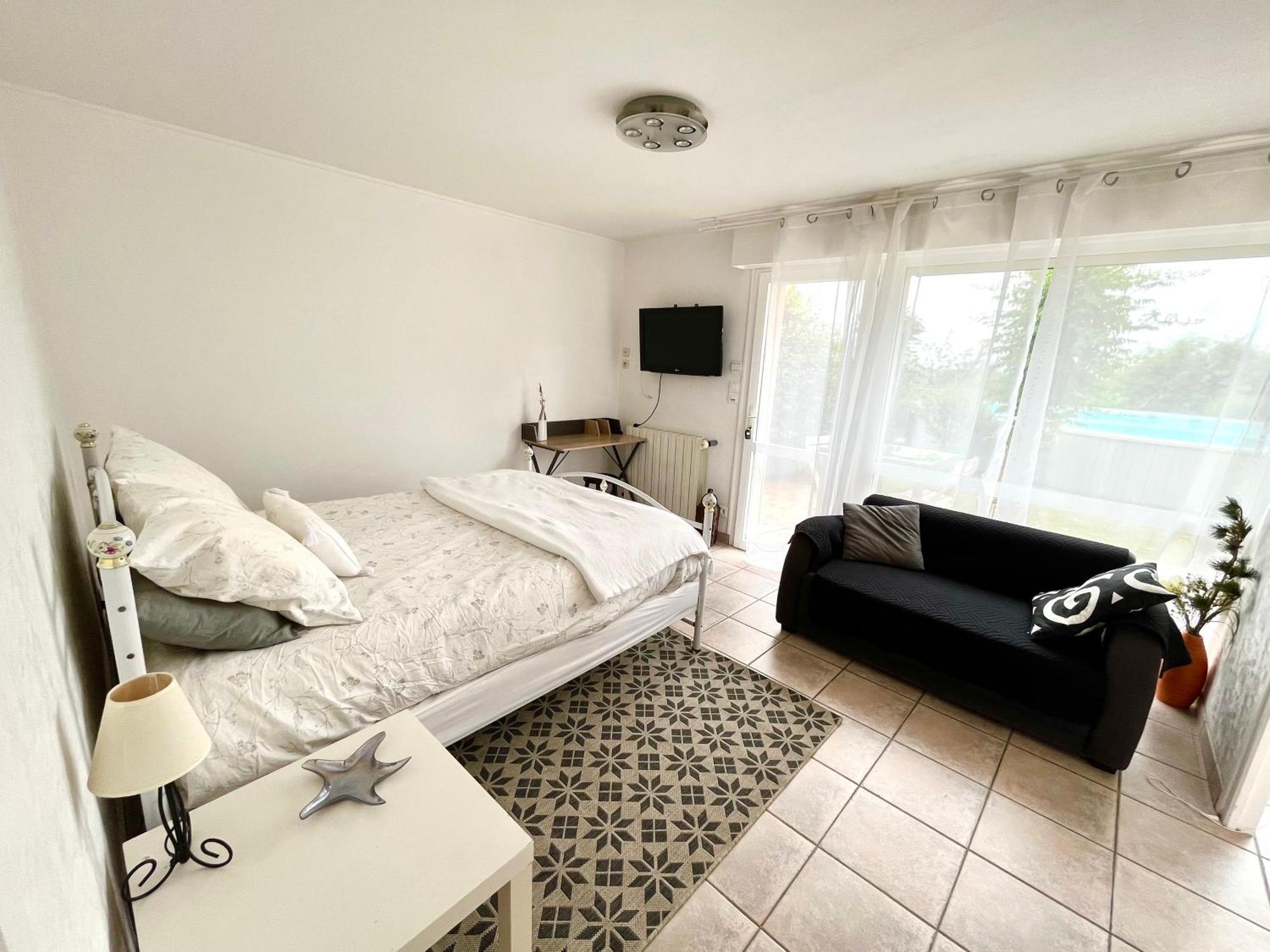 Chambre Avec Vue La Roche-Chalais 外观 照片