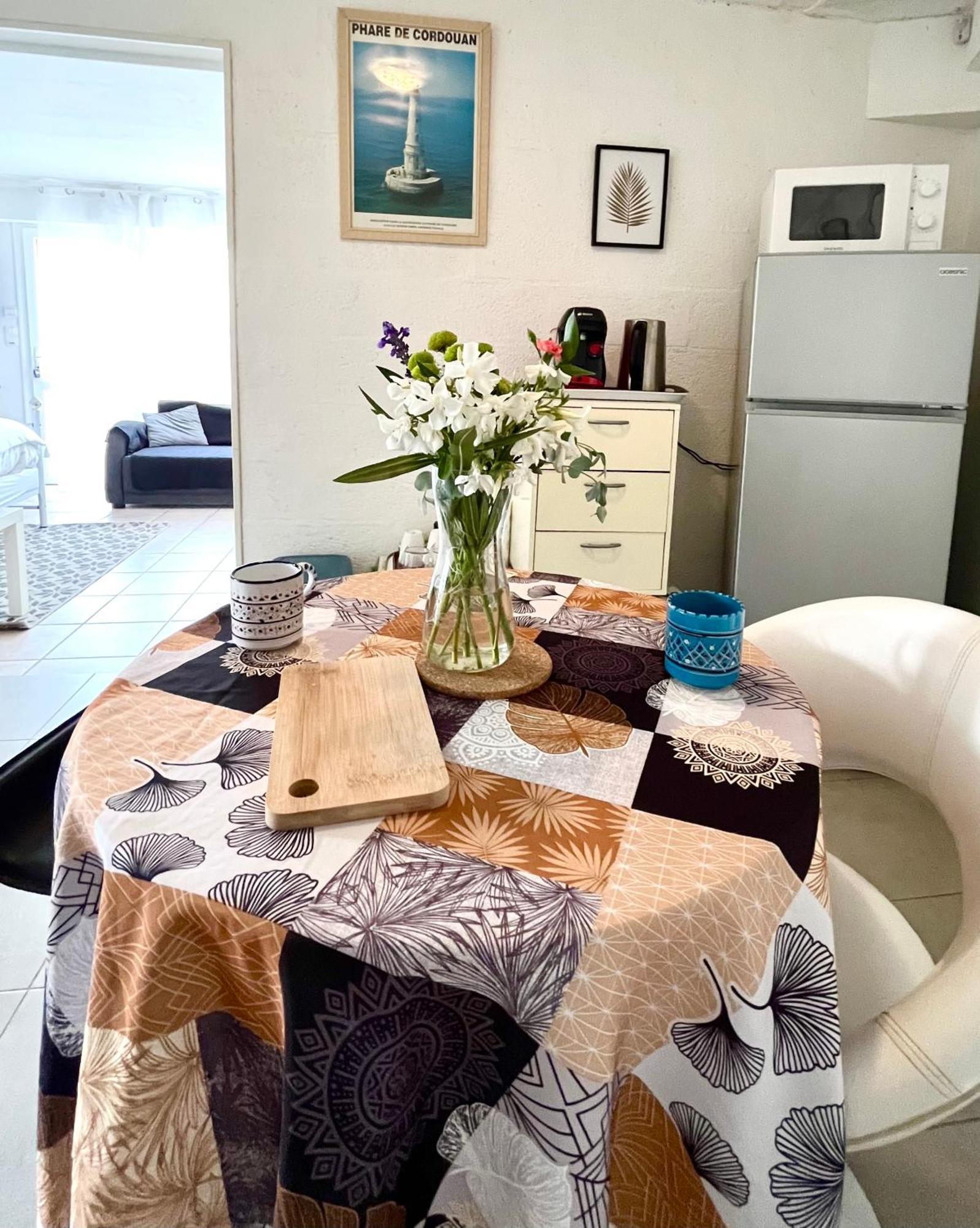 Chambre Avec Vue La Roche-Chalais 外观 照片